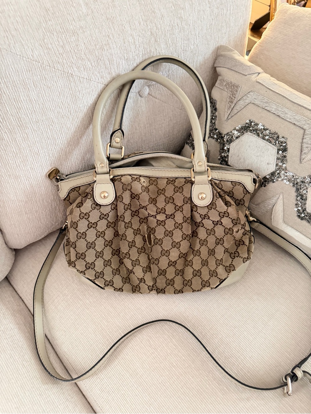 Gucci GG Sukey Shoulder Bag